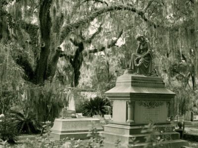 Savannah Mystery Novels by Alan Chaput Bonaventure Cemetery
